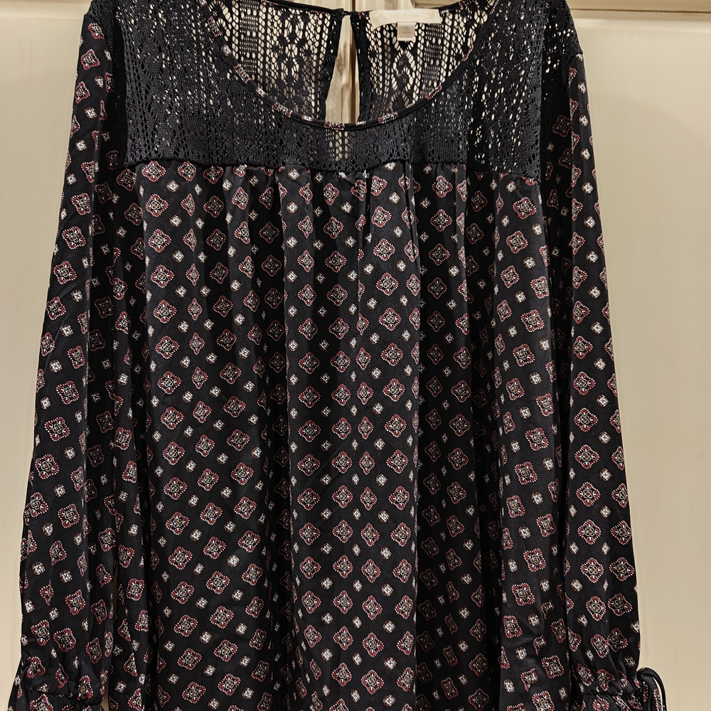 Suzanne Betro Navy Blue and Maroon Patterned Blouse